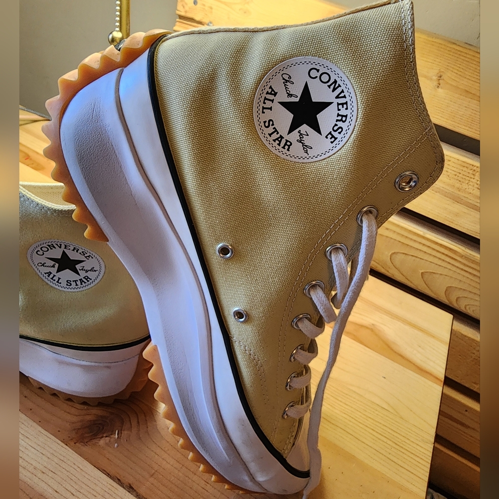 Converse run star Hike size 11 yellow